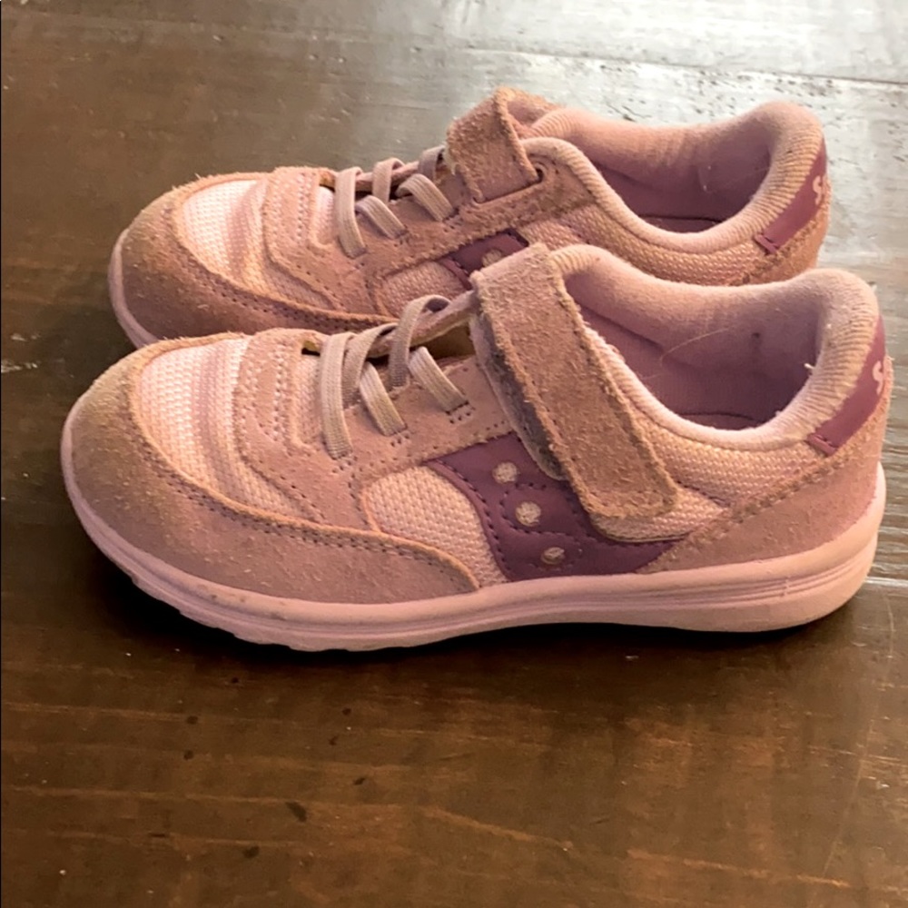 Saucony sneakers size 9 toddler